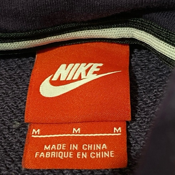 Nike Funnel Neck Fleece Hoodie Purple Medium Running Gym Workout - Picture 7 of 8